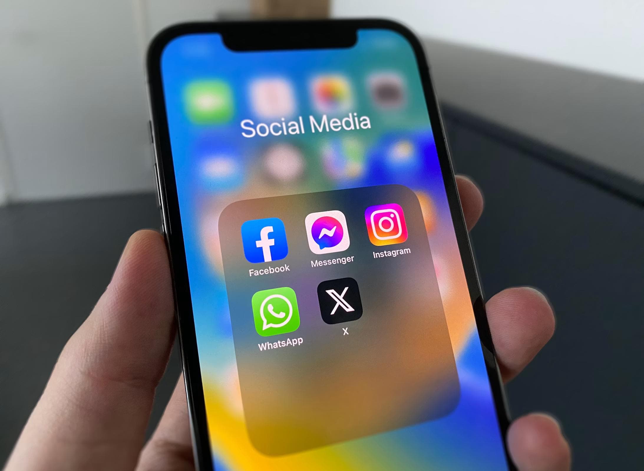 Frankreich kippt Social-Media-Verbot für Unter-15-Jährige – Rückschlag auch für von der Leyens EU-Kurs